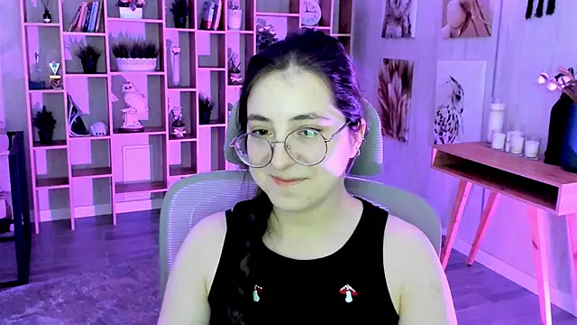 VirtuallVoyant online show from November 2025 04:45:02 AM