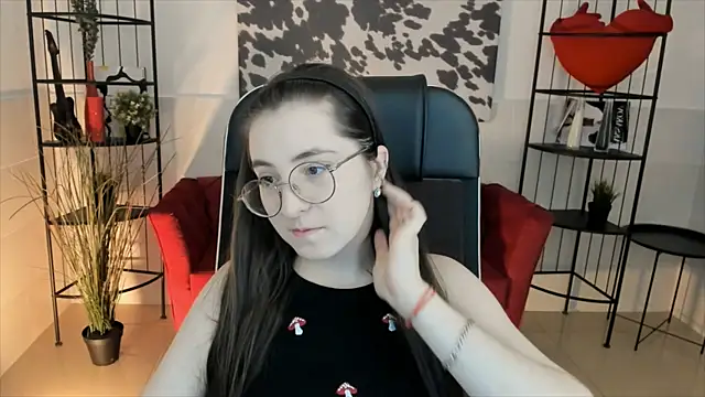 VirtuallVoyant online show from November 2025 02:23:02 AM