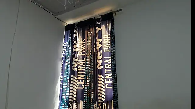  Logan Colton  online show from December 2025 04:03:02 PM