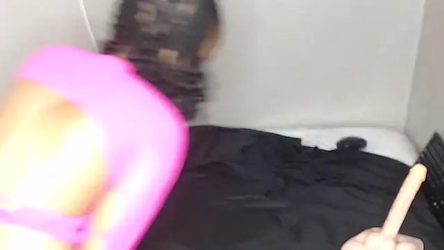 Snapshot of TrishahXo chatting on February 2026 06:19:02 AM TrishahXo online show from February 2026 06:19:02 AM