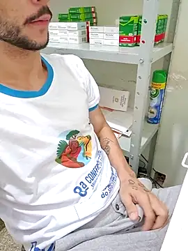 Saraiva2002 online show from May 2026 11:06:01 AM