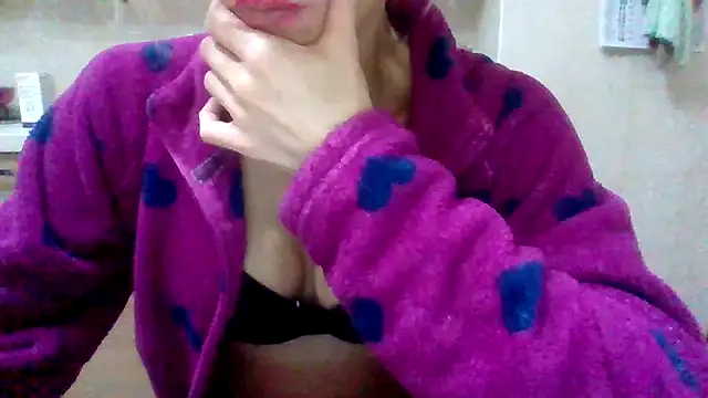 Kelly80 online show from February 2026 03:43:01 AM