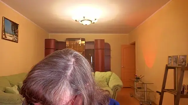 Betty Brick online show from January 2026 02:53:02 PM