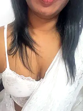 Snapshot of tamil_Aarathi chatting on September 2025 05:40:02 PM tamil Aarathi online show from September 2025 05:40:02 PM