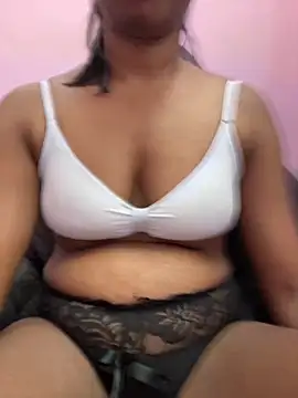 Snapshot of tamil_Aarathi chatting on November 2025 04:38:01 AM tamil Aarathi online show from November 2025 04:38:01 AM