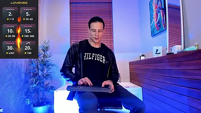 Snapshot of Dustin_Sonne chatting on October 2025 03:29:02 AM Dustin Sonne online show from October 2025 03:29:02 AM