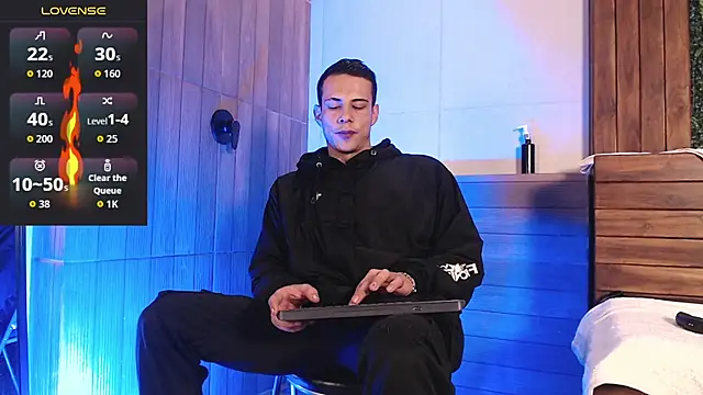 Snapshot of Dustin_Sonne chatting on November 2025 03:40:02 AM Dustin Sonne online show from November 2025 03:40:02 AM