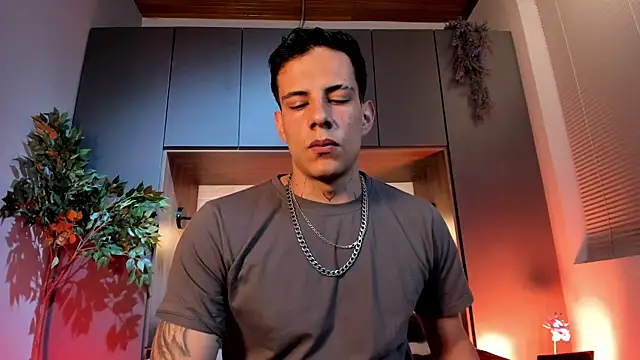 Snapshot of Dustin_Sonne chatting on May 2026 03:47:01 AM Dustin Sonne online show from May 2026 03:47:01 AM
