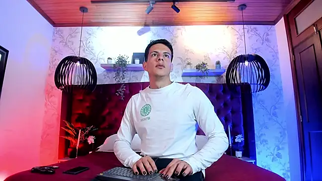 Snapshot of Dustin_Sonne chatting on May 2026 03:34:02 AM Dustin Sonne online show from May 2026 03:34:02 AM
