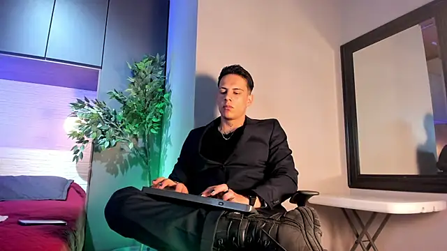 Snapshot of Dustin_Sonne chatting on June 2026 03:31:01 AM Dustin Sonne online show from June 2026 03:31:01 AM