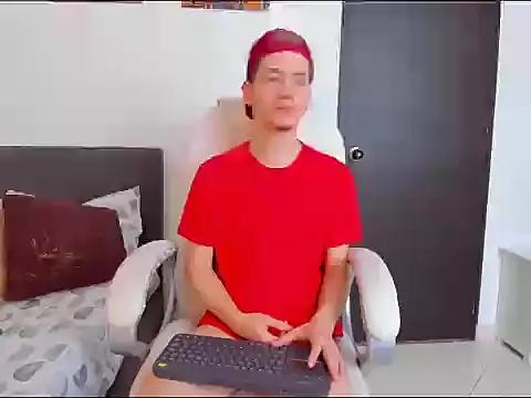 ThiagooJames online show from February 2026 02:40:02 PM