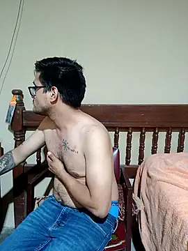 Snapshot of Single_lagunero chatting on May 2026 08:52:01 AM Single lagunero online show from May 2026 08:52:01 AM