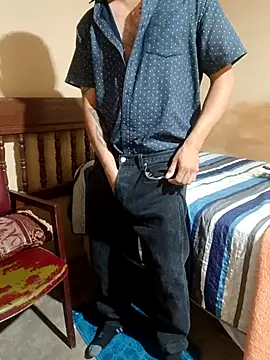 Snapshot of Single_lagunero chatting on May 2026 08:32:01 AM Single lagunero online show from May 2026 08:32:01 AM