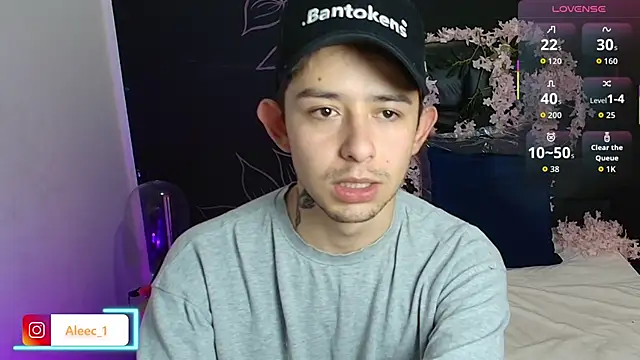 Snapshot of Aleecandrews chatting on November 2025 07:13:02 PM Aleecandrews online show from November 2025 07:13:02 PM