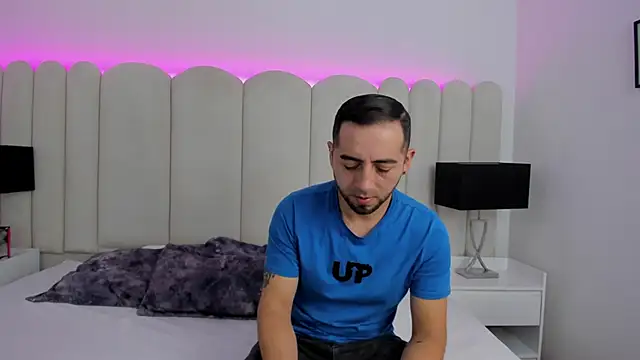 Lushian  online show from November 2025 09:57:02 PM