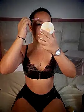 Snapshot of Marthina chatting on September 2025 01:10:01 PM Marthina online show from September 2025 01:10:01 PM