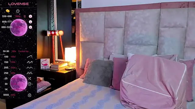 Snapshot of Marthina chatting on October 2025 10:30:02 PM Marthina online show from October 2025 10:30:02 PM