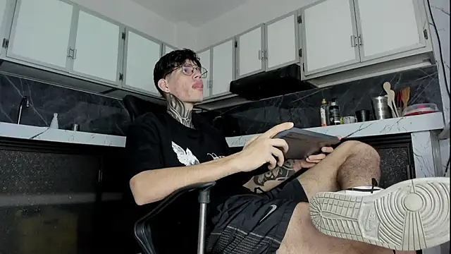 david huge online show from February 2026 11:50:02 PM