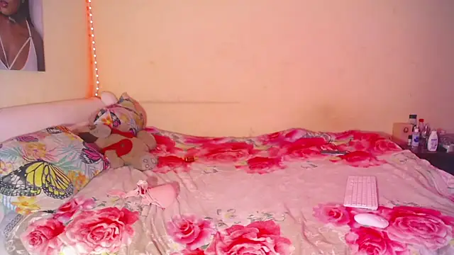 pink 7777 online show from November 2025 07:04:02 PM