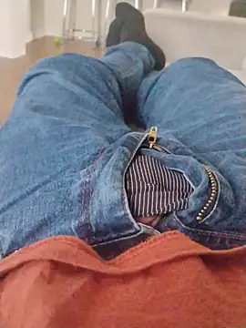 LeoMaduroSP online show from November 2025 08:47:01 PM