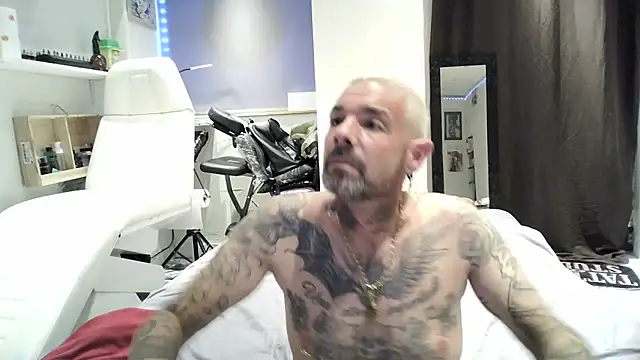 soumisdeblake83 online show from May 2026 06:46:02 PM