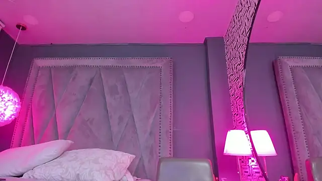 Nessa fox  online show from September 2025 11:10:01 AM