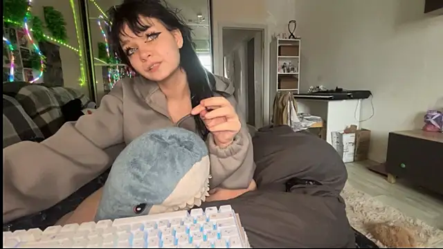 nikoli naw online show from December 2025 06:22:02 AM