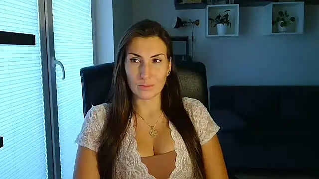 DonnaAmore online show from October 2025 03:22:02 PM