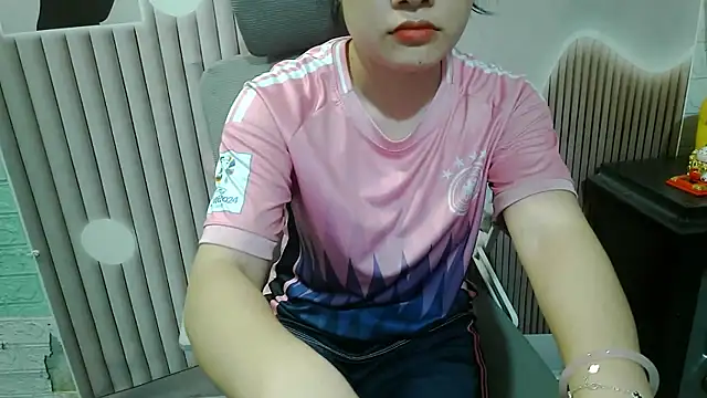 Snapshot of Emachiii chatting on September 2025 12:30:01 PM Emachiii online show from September 2025 12:30:01 PM