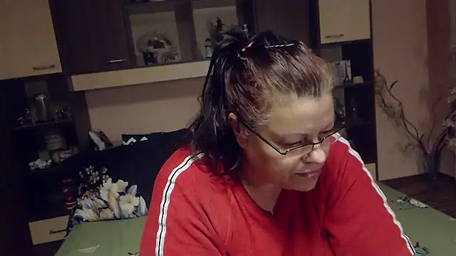 Snapshot of Claudia_71love chatting on September 2025 07:47:02 PM Claudia 71love online show from September 2025 07:47:02 PM