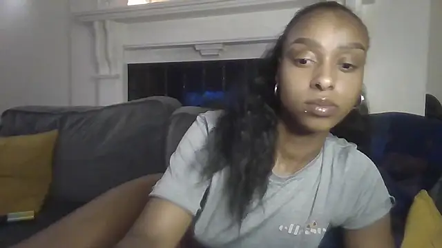 Snapshot of Hazel_Dollxx chatting on June 2026 09:48:02 PM Hazel Dollxx online show from June 2026 09:48:02 PM