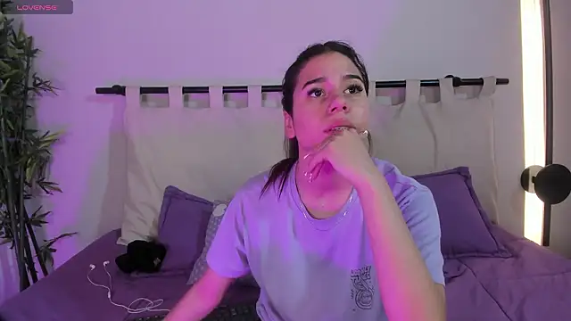 Rachell criss online show from February 2026 04:02:02 AM