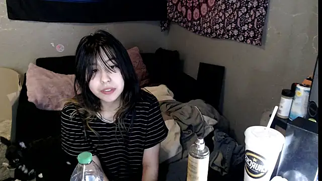 London Ray online show from November 2025 08:23:02 AM