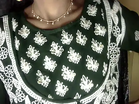 zara Khan0 online show from September 2025 05:18:01 PM