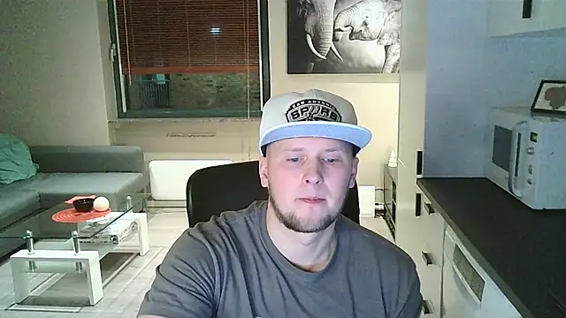 Dartanjanas13 online show from January 2026 04:00:02 PM