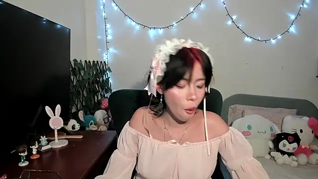 dolliette24 online show from November 2025 02:34:02 AM