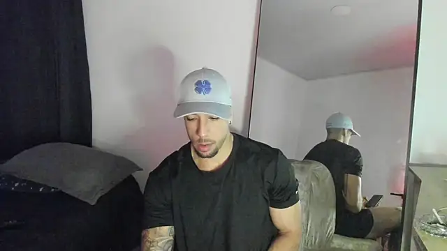 ThiagoLugo online show from October 2025 03:14:02 AM