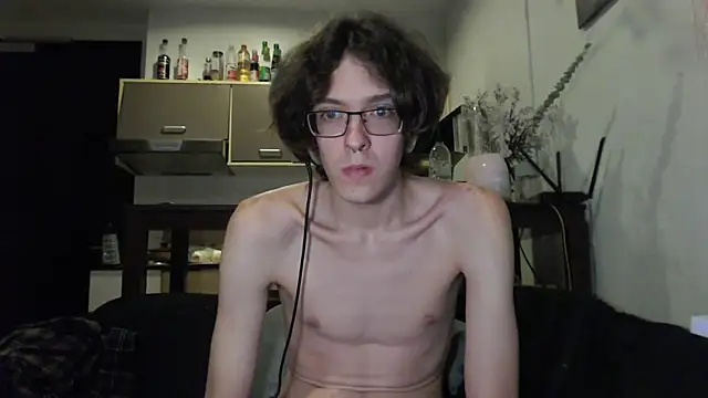 Snapshot of LovesomeCookie chatting on September 2025 01:44:02 PM LovesomeCookie online show from September 2025 01:44:02 PM