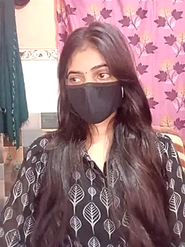 Queen Pooja7 online show from October 2025 04:15:02 PM