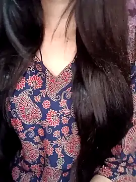 Queen Pooja7 online show from October 2025 05:11:01 PM