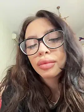 Hannah xBaby online show from January 2026 12:31:02 PM