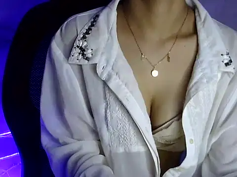 Snapshot of Shizuka_11 chatting on September 2025 07:19:02 PM Shizuka 11 online show from September 2025 07:19:02 PM