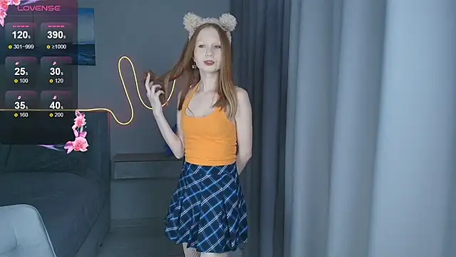 Snapshot of FoxyMira chatting on September 2025 01:48:02 PM FoxyMira online show from September 2025 01:48:02 PM