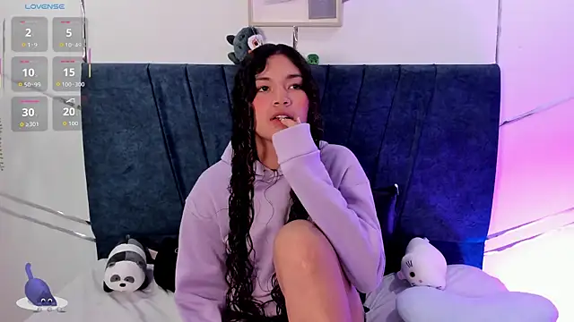 Snapshot of Camilla_Miller01 chatting on November 2025 02:06:02 PM Camilla Miller01 online show from November 2025 02:06:02 PM