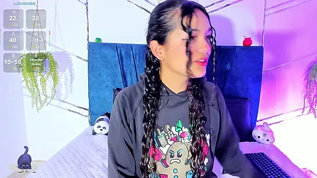 Snapshot of Camilla_Miller01 chatting on November 2025 01:18:02 PM Camilla Miller01 online show from November 2025 01:18:02 PM