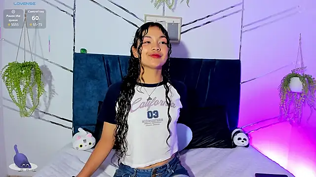 Snapshot of Camilla_Miller01 chatting on November 2025 06:28:02 PM Camilla Miller01 online show from November 2025 06:28:02 PM