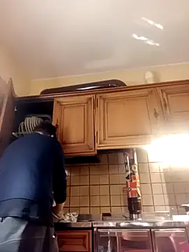 Snapshot of ynroh_87 chatting on March 2026 11:06:01 AM ynroh 87 online show from March 2026 11:06:01 AM