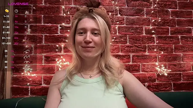 CitrusBlissss online show from December 2025 02:19:02 AM