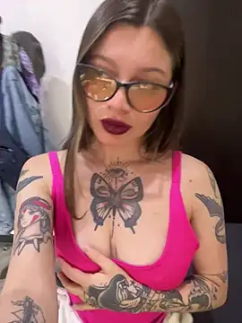 KoraSweett online show from January 2026 06:46:02 PM