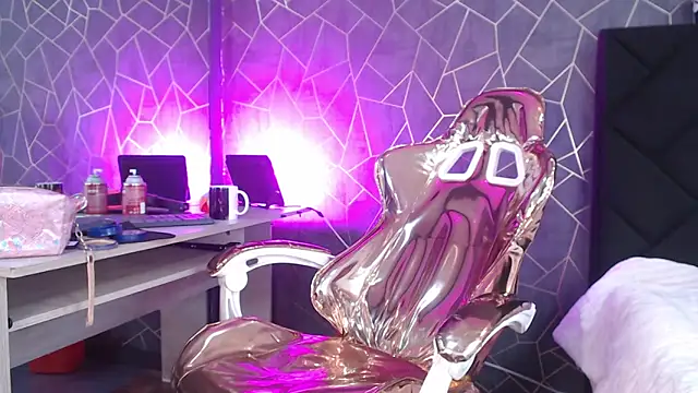 Snapshot of shanthal_bllizz chatting on October 2025 03:07:02 AM shanthal bllizz online show from October 2025 03:07:02 AM